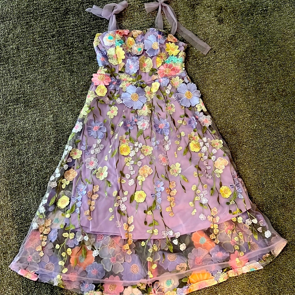3d flower dress lavender color size medium brand new